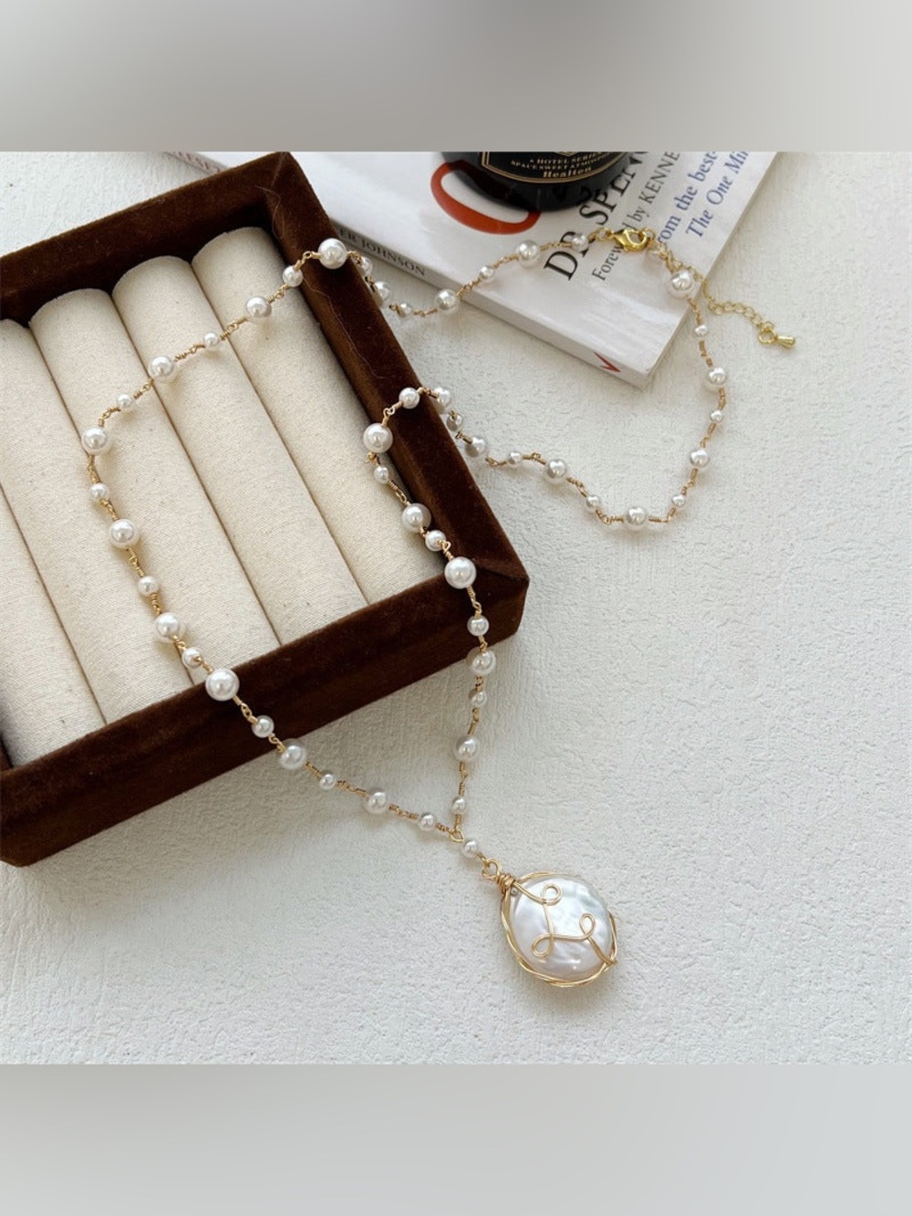 Baroque Pearl Pendant Long Necklace Gold Tone - Picture 3 of 6